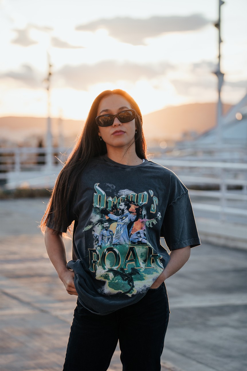 90s Vintage Tee Roar